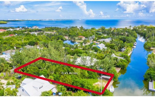 CANAL FRONT .45ACRE RED BAY