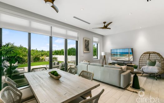 OLEA 106, CANAL FRONT 3 BED DUPLEX