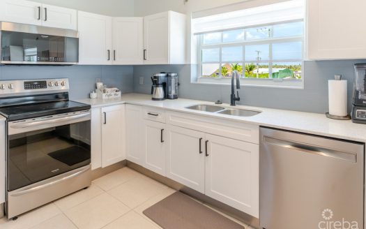 CASTAWAY COVE LUXURY UNIT
