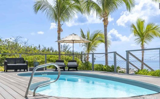 A WAVE FROM IT ALL – FULLY RENO’D 4 BED OCEANFRONT