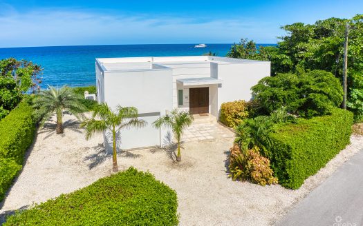 SEASIDE HIDEAWAY – FULLY RENOVATED BEACHFRONT GEM