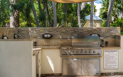 BRITANNIA KINGS COURT WITH TWO DOCK OPTIONS AVAILABLE