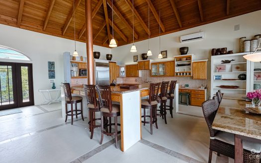 LITTLE CAYMAN BEACHFRONT HOME WITH POOL