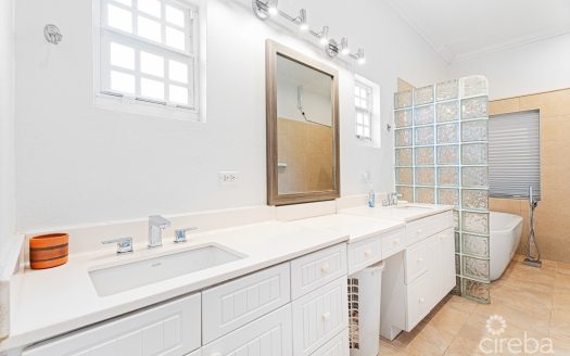 SPACIOUS 3 BED, 3 BATH HOME IN FRANK SOUND