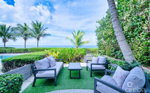 OCEANFRONT CORNER UNIT- HARBOUR POINT VILLA #5