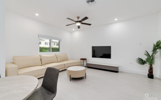 2 BEDROOM CONDO IN YARL