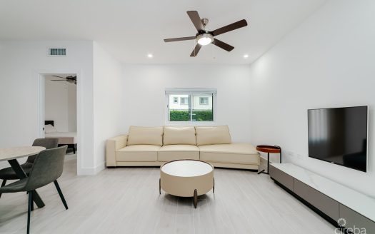 2 BEDROOM CONDO IN YARL