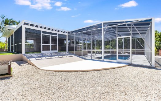 A CONTEMPORARY ISLAND ESCAPE ON RUM POINT DRIVE