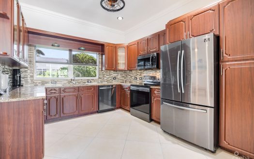 A CONTEMPORARY ISLAND ESCAPE ON RUM POINT DRIVE