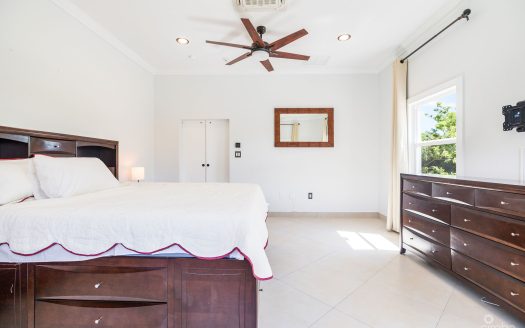 A CONTEMPORARY ISLAND ESCAPE ON RUM POINT DRIVE