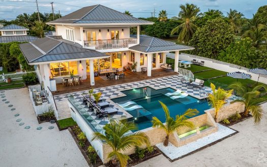 SPOTTS BEACH COTTAGE