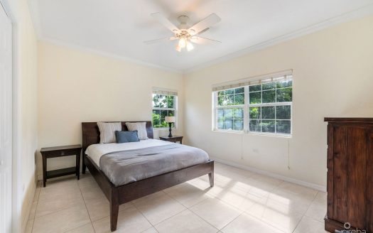 75 MIDSUMMER DRIVE SINGLE FAMILY HOME