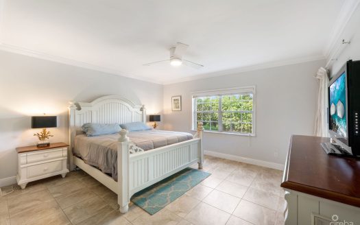 BRITANNIA LIONS COURT UNIT #213 – RENOVATED 1-BEDROOM GARDEN VIEW CONDO