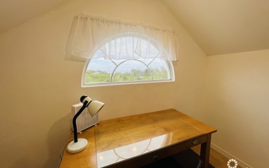 EAST END PARADISE VILLAS. 3 BED, 3 BATH + DEN WITH PRIVATE BEACH