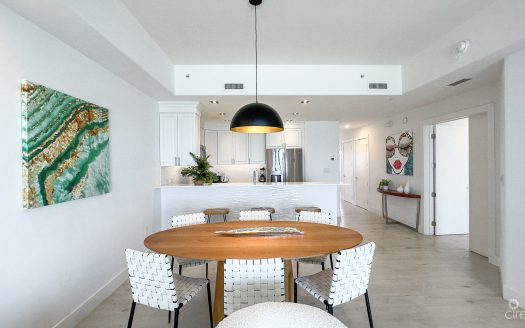 BEACH FRONT CONDO – 3 BED – SOUTH BAY BEACH CLUB