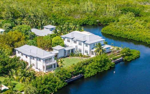 THE ORCHARD AT SALT CREEK | 32 CREEKSIDE COURT | A SALT CREEK ESTATE