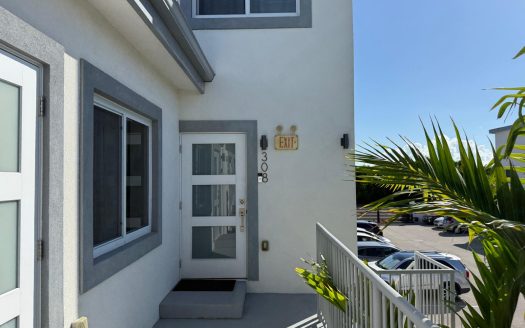 2 BED TOWNHOUSE DOWNTOWN REACH