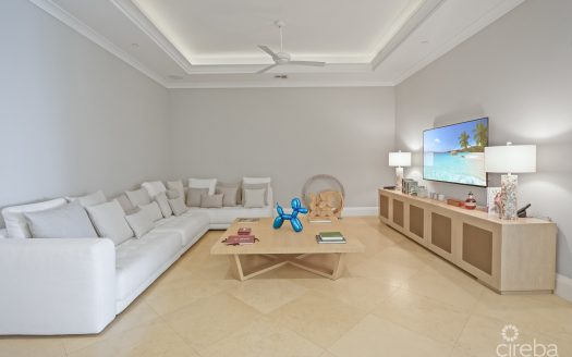 THE WATERCOLOURS 503, SEVEN MILE BEACH