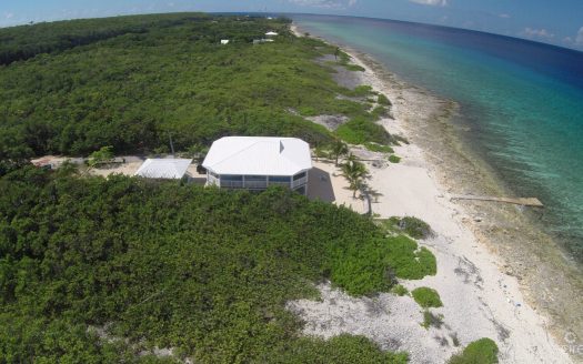 CAYMAN BRAC OCEAN FRONT HOME