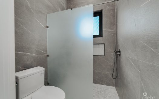 BRAND NEW, MODERN SINGLE FAMILY HOME