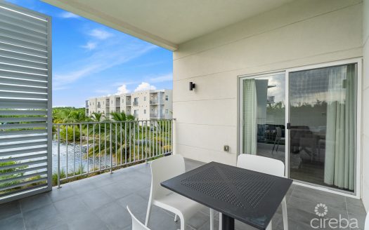 19 NORTH 3 BED CORNER UNIT WITH LAKE VIEW