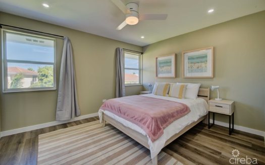 GRAPETREE CONDO ON SEVEN MILE BEACH