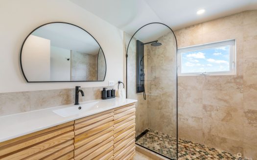 SUPERB VALUE AND VIEWS ON SPOTTS BEACH – 15 CORAL BAY VILLAGE