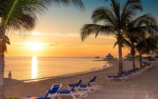 CASTAWAY COVE GROUND FLOOR INCOME PRODUCER