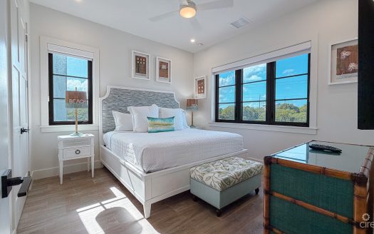 BEACH HOUSE IN EAST END