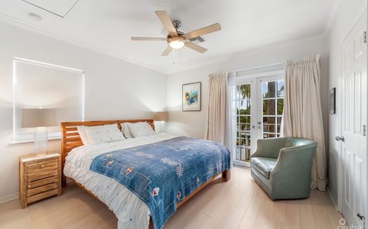 MAHOGANY POINT VILLAS 3, BEACH FRONT TOWNHOME