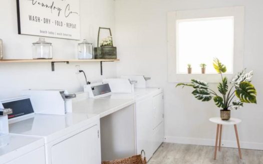 BOHO BEACH STUDIO 20 STEPS TO THE BEACH!