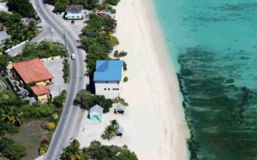 BOHO BEACH STUDIO 20 STEPS TO THE BEACH!