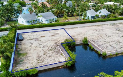 CLIPPER BAY CANAL LOT 508 – RECENTLY GATED