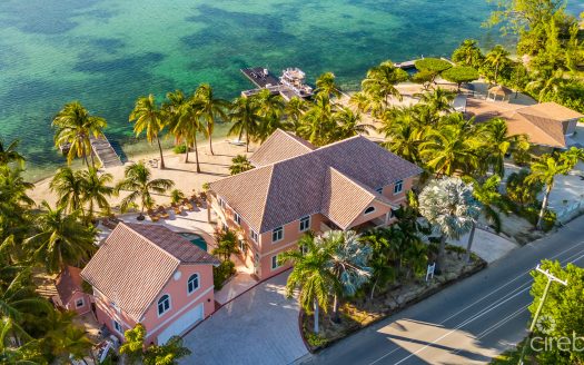 PIECES OF EIGHT, RUM POINT ESTATE