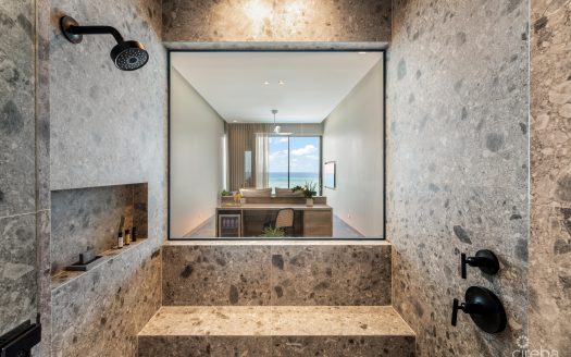 BELLA ROCCA ESTATE, EAST END LUXURY VILLA AND LAND PARCEL