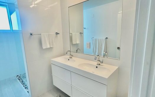 LIGHTHOUSE POINT RESIDENCES – UNIT 201