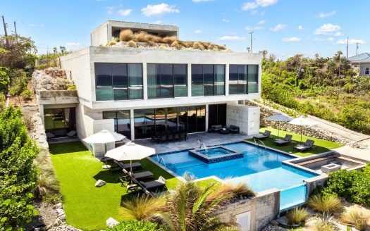 BELLA ROCCA ESTATE, EAST END LUXURY VILLA AND LAND PARCEL