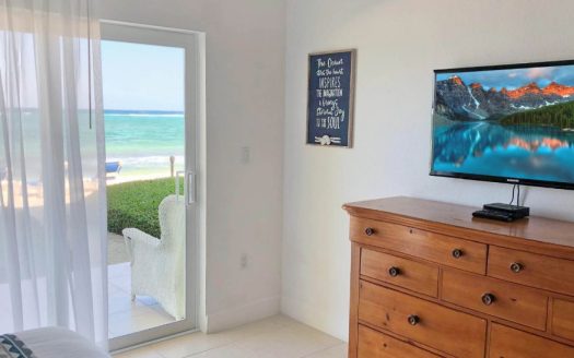 CASTAWAY COVES #115 UPDATED FIRST FLOOR RETREAT