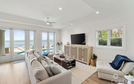 OCEANFRONT PALACADES #1 TOWNHOME (END UNIT)