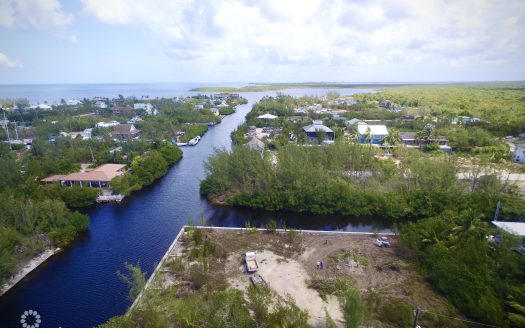 CANAL CORNER LOT – FILLED WITH SEAWALL