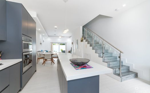 MOTIVATED SELLER MANTRAS 2 BEDROOM