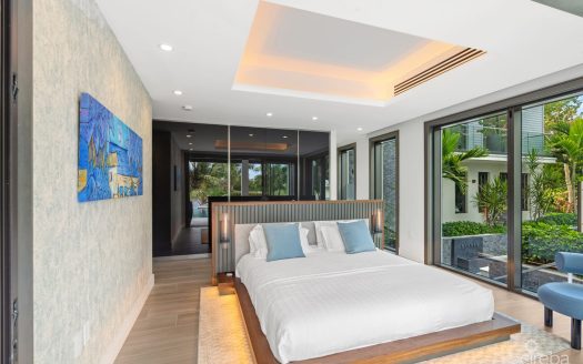 RITZ-CARLTON DECKHOUSE 9