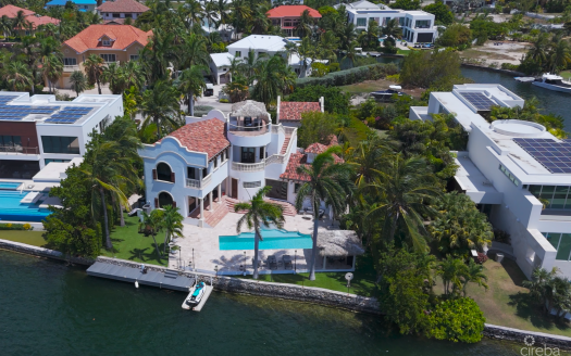 CRYSTAL HARBOUR – OCEAN FRONT HOME