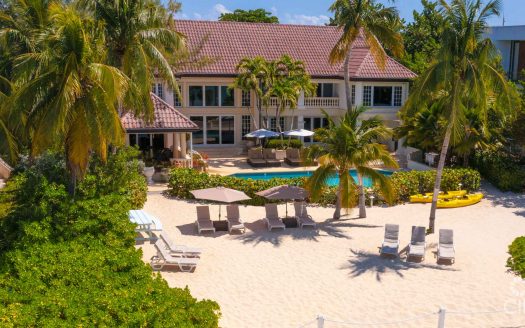 COCONUT WALK – SEVEN MILE BEACH ESTATE