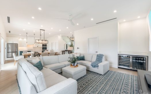 AUBURN BAY 3, CANAL FRONT HOME