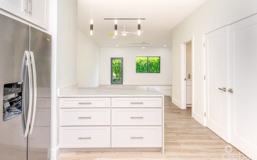 LAVANIA COURT – GATED – LARGE 2 BED 2.5 BATH TOWNHOMES