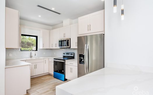LAVANIA COURT – GATED – LARGE 2 BED 2.5 BATH TOWNHOMES