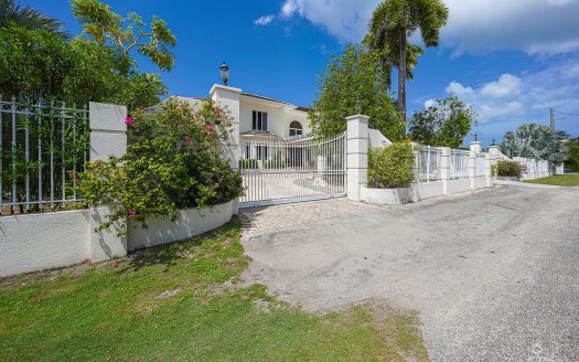 GOVERNORS HARBOUR ESTATE HOME