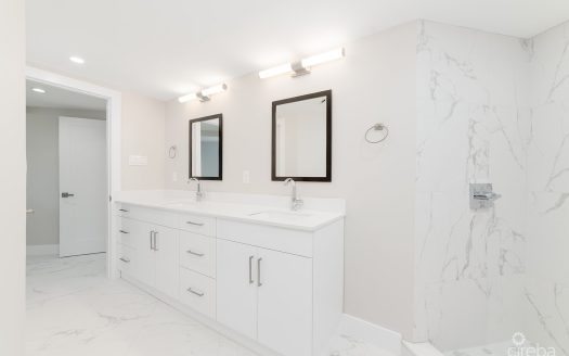 BRITANNIA LIONS COURT #324 – ELEGANT 3-BEDROOM CORNER UNIT | 2,100 SQFT | GOLF COURSE VIEWS