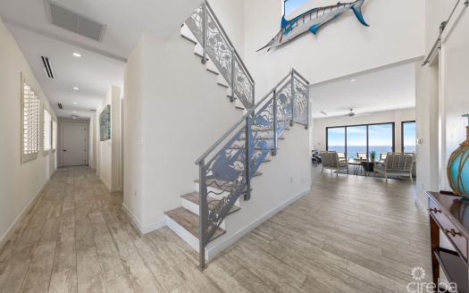 BELLA VISTA-LUXURY PANORAMIC OCEANFRONT 5 BEDROOM ESTATE